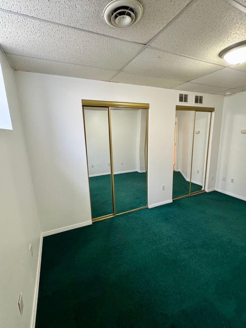 Pittsburgh Apartment: 5752 Ellsworth Ave