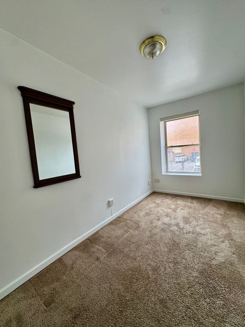 Pittsburgh Apartment: 3401 Forbes Ave