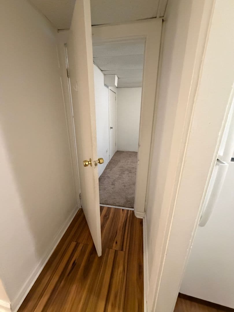Pittsburgh Apartment: 218 North Craig St