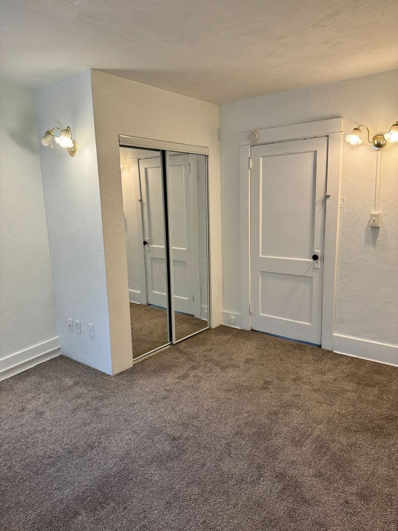 Pittsburgh Apartment: 626 Maryland Ave