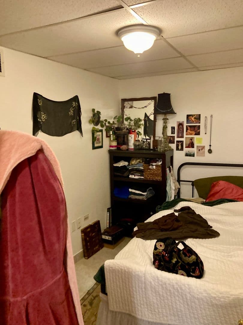 Pittsburgh Apartment: 5819 Bartlett St