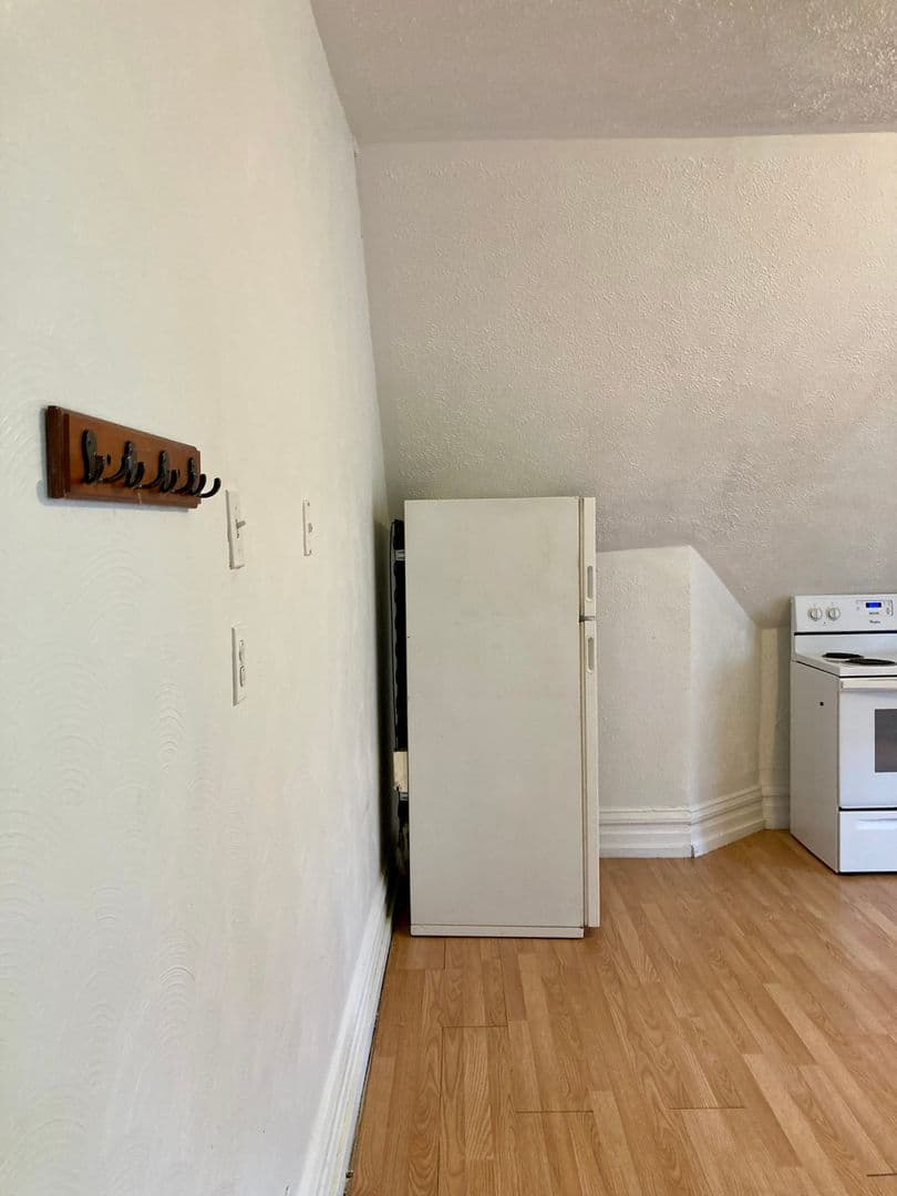 Pittsburgh Apartment: 435 S. Graham St