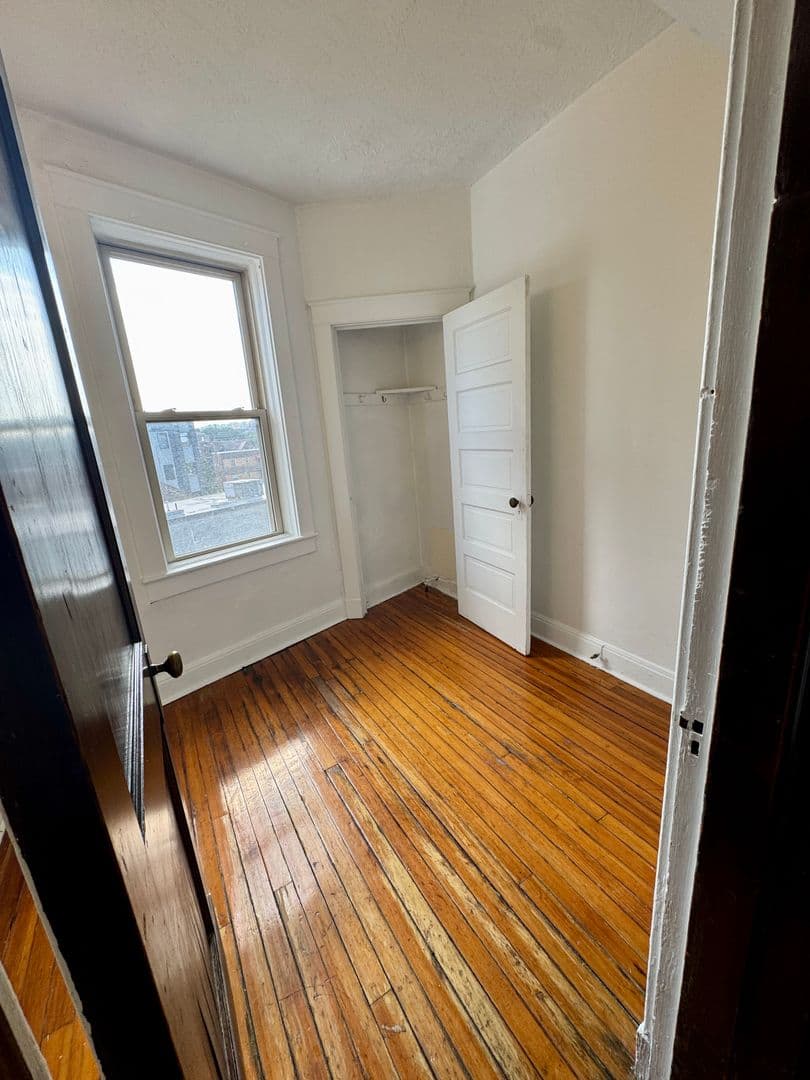 Pittsburgh Apartment: 626 Maryland Ave
