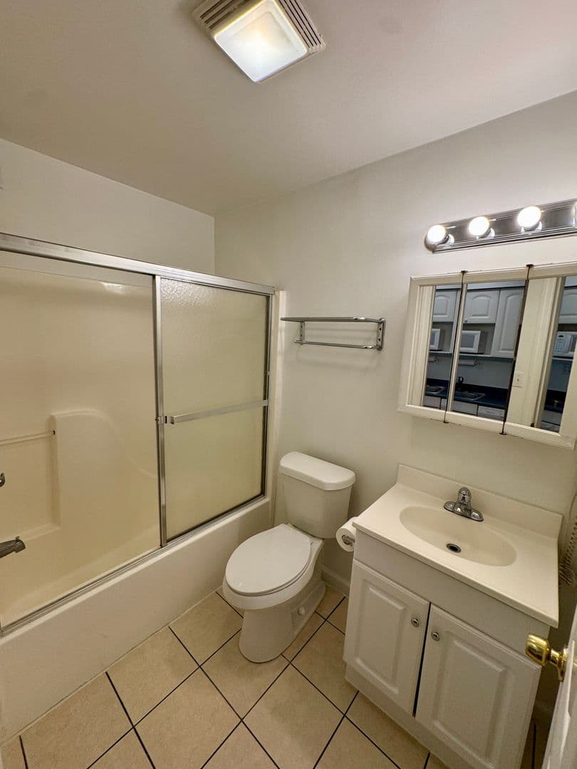 Pittsburgh Apartment: 3401 Forbes Ave