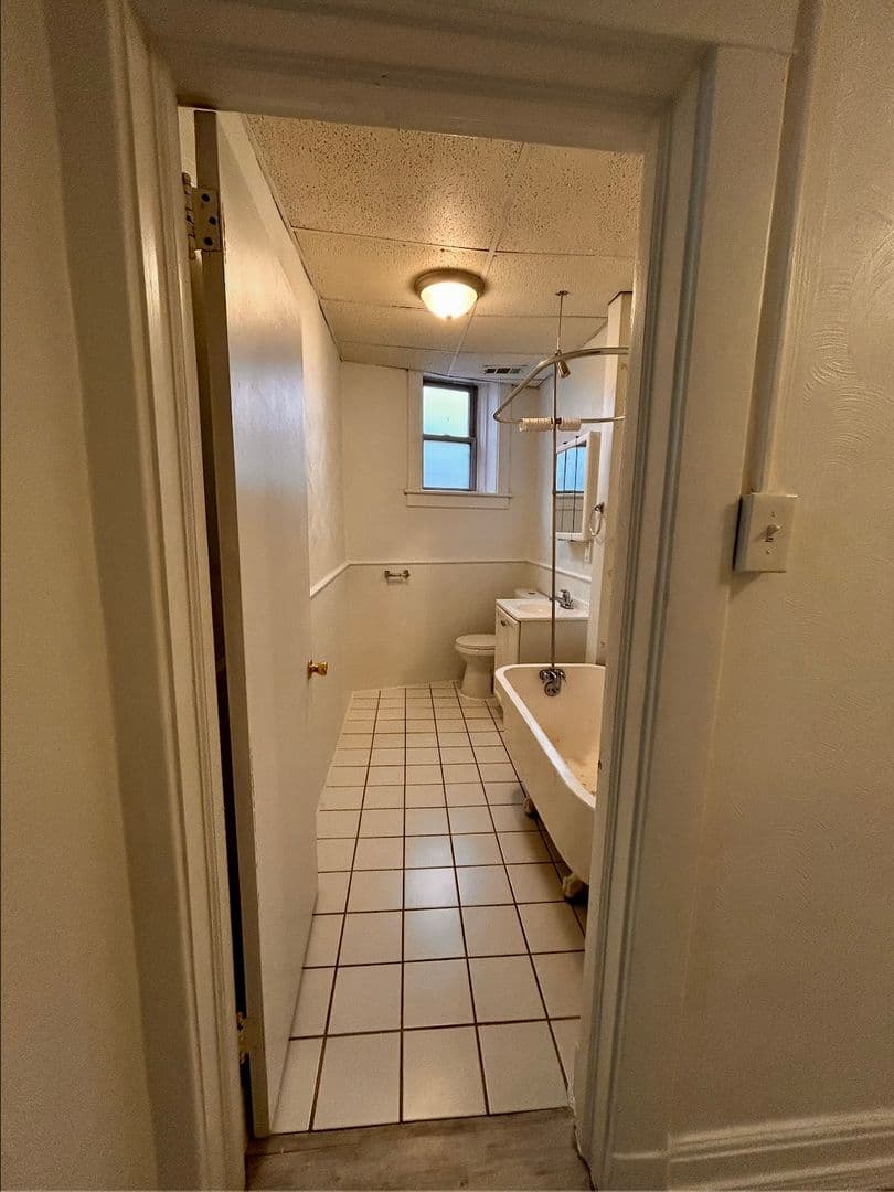 Pittsburgh Apartment: 626 Maryland Ave