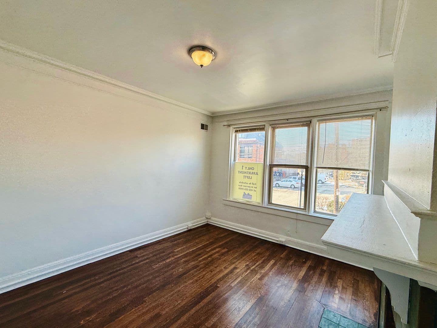 Pittsburgh Apartment: 5752 Ellsworth Ave