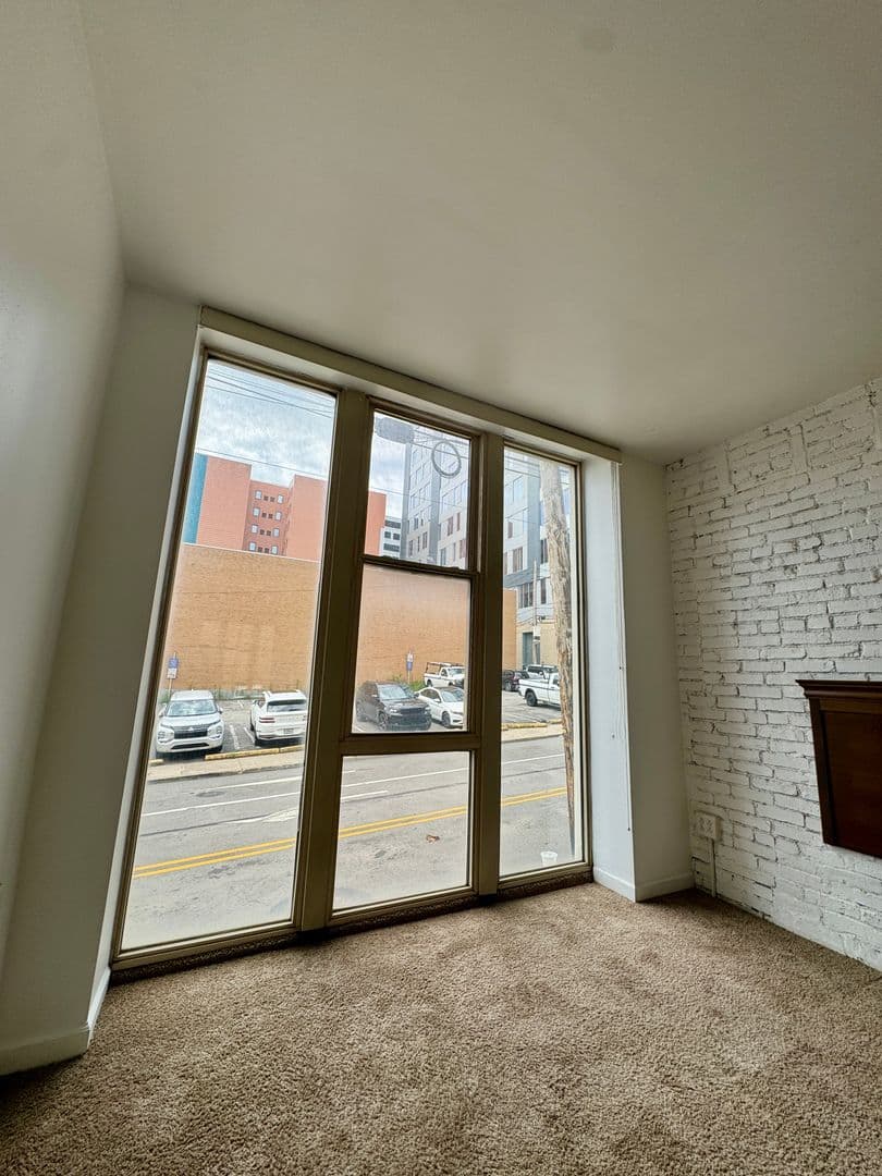 Pittsburgh Apartment: 3401 Forbes Ave