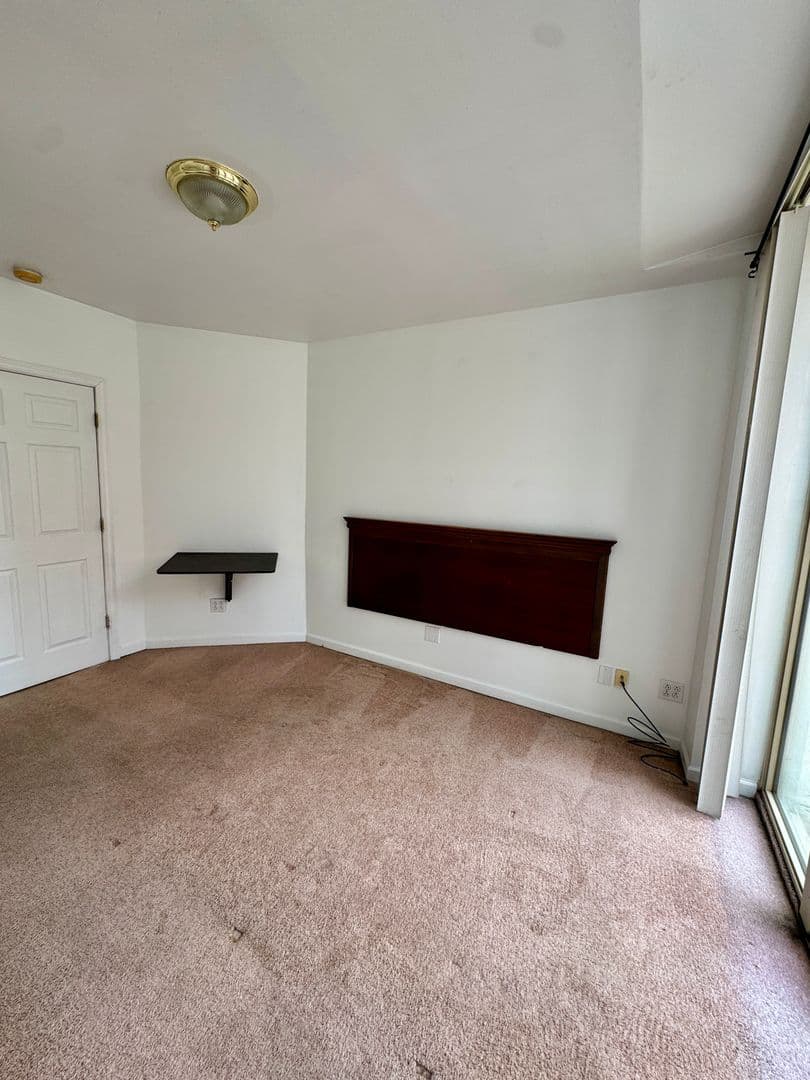 Pittsburgh Apartment: 3401 Forbes Ave