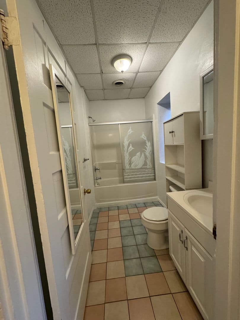 Pittsburgh Apartment: 514 Ivy St