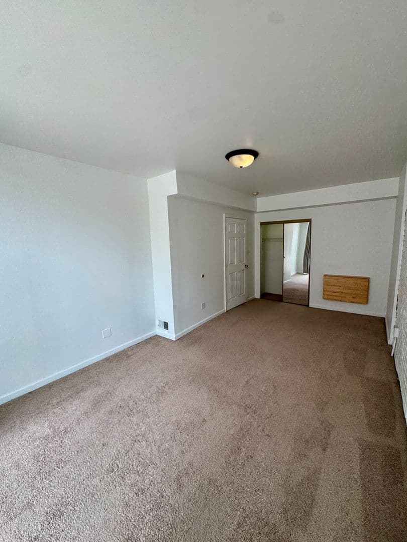 Pittsburgh Apartment: 3401 Forbes Ave