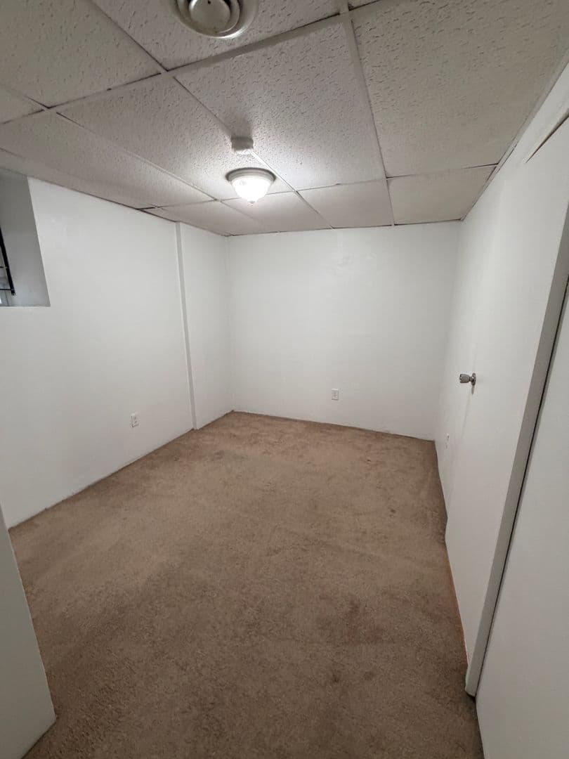 Pittsburgh Apartment: 218 North Craig St