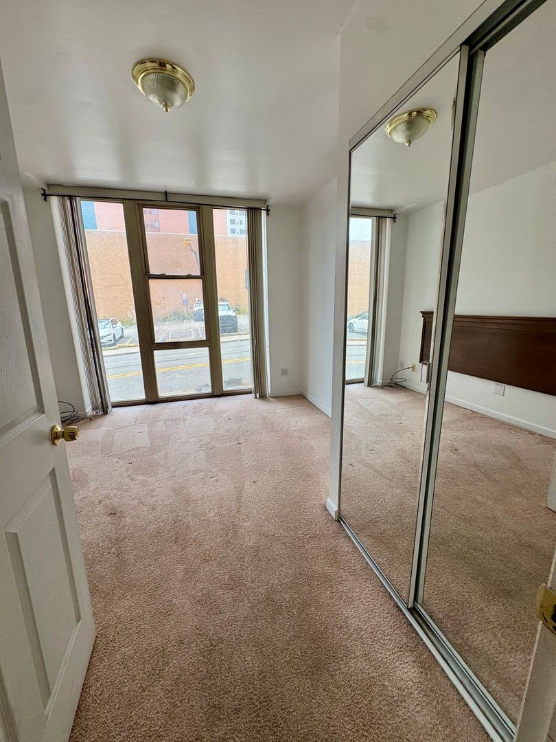 Pittsburgh Apartment: 3401 Forbes Ave
