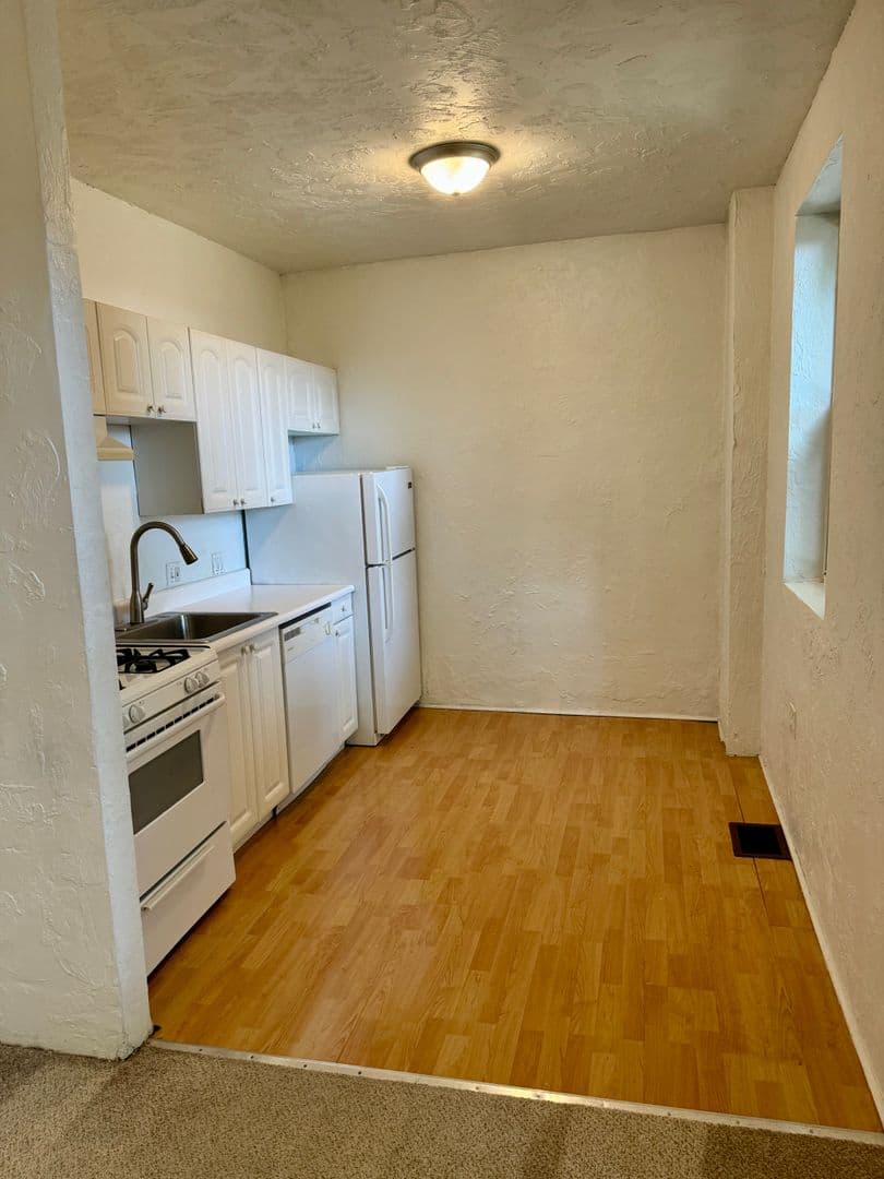 Pittsburgh Apartment: 3617 Dawson St