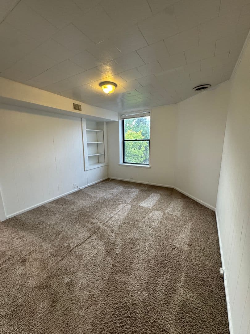 Pittsburgh Apartment: 514 Ivy St