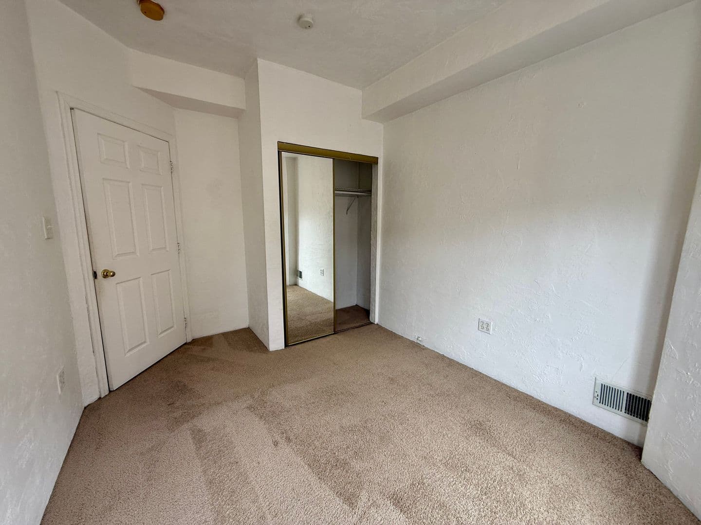 Pittsburgh Apartment: 3615 Dawson St