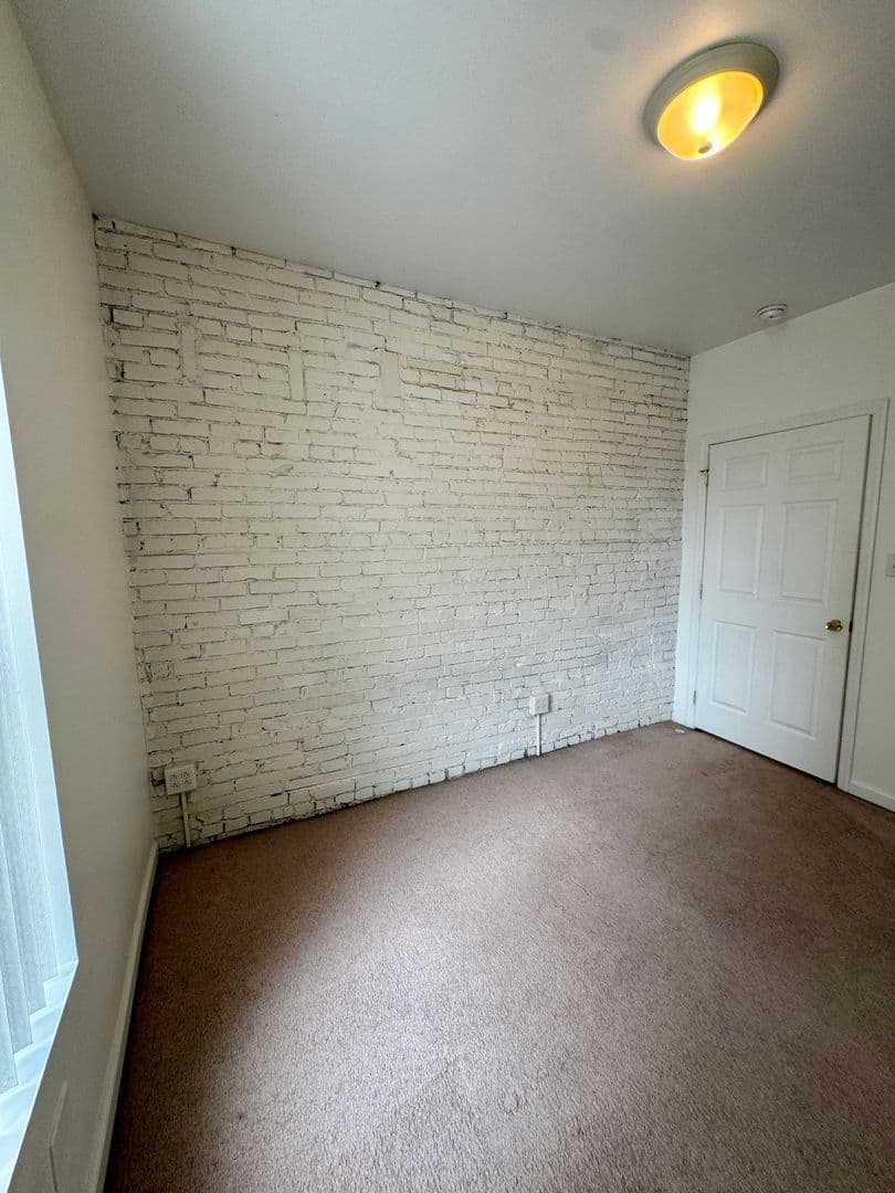 Pittsburgh Apartment: 3401 Forbes Ave