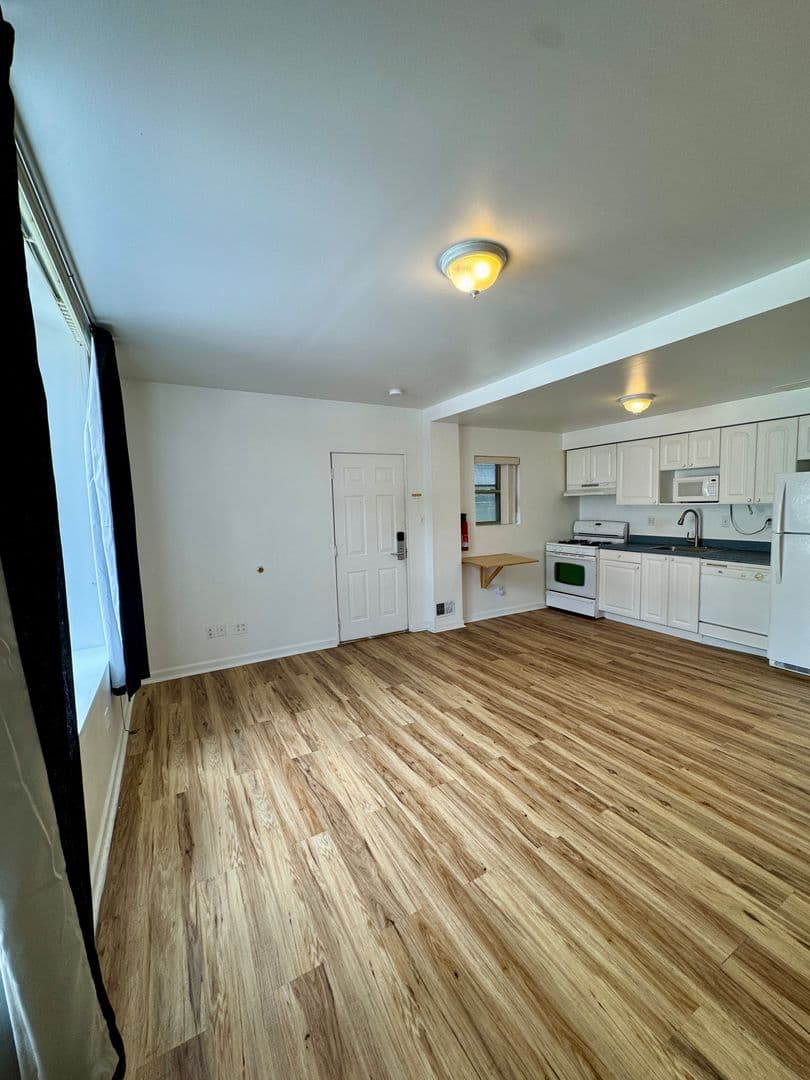 Pittsburgh Apartment: 3401 Forbes Ave