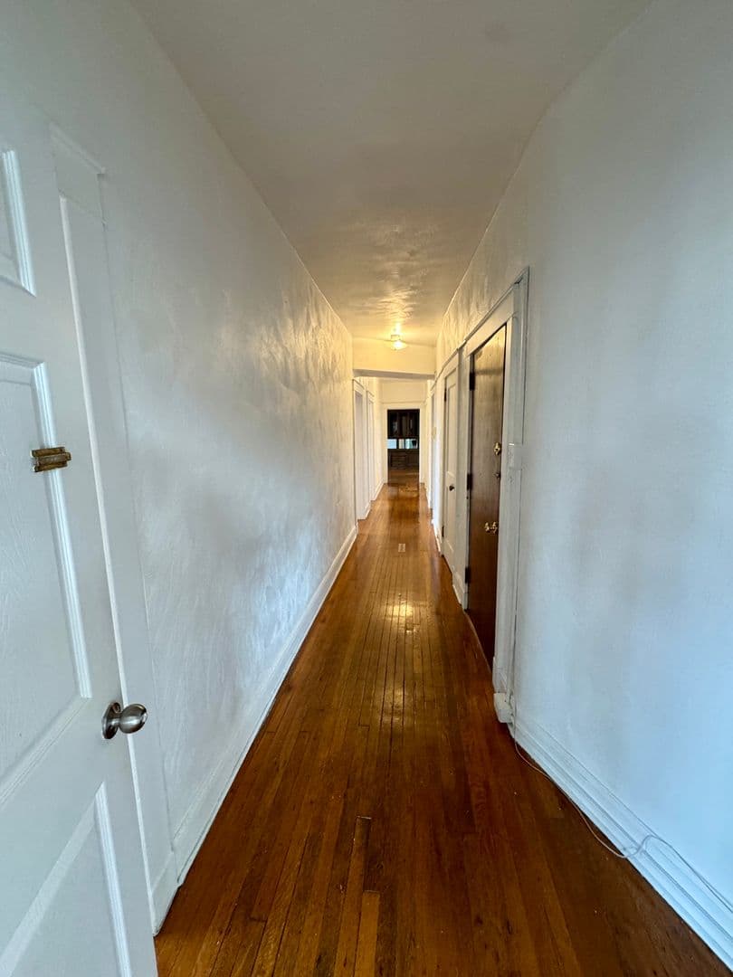 Pittsburgh Apartment: 5752 Ellsworth Ave