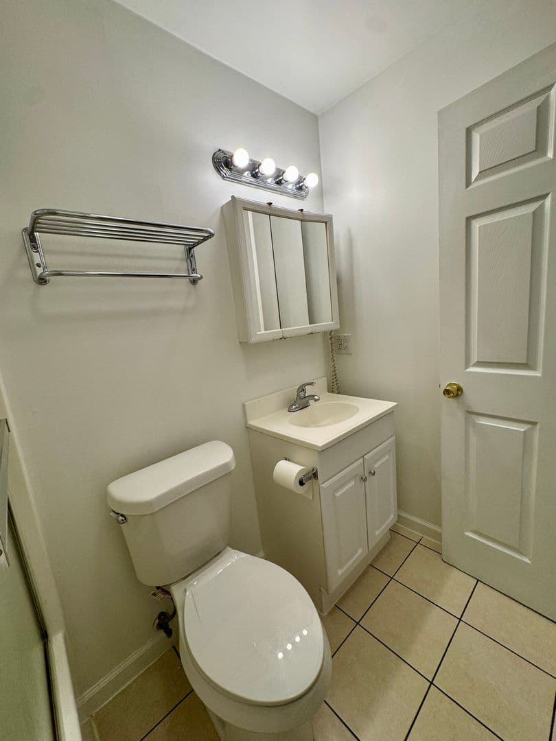 Pittsburgh Apartment: 3401 Forbes Ave
