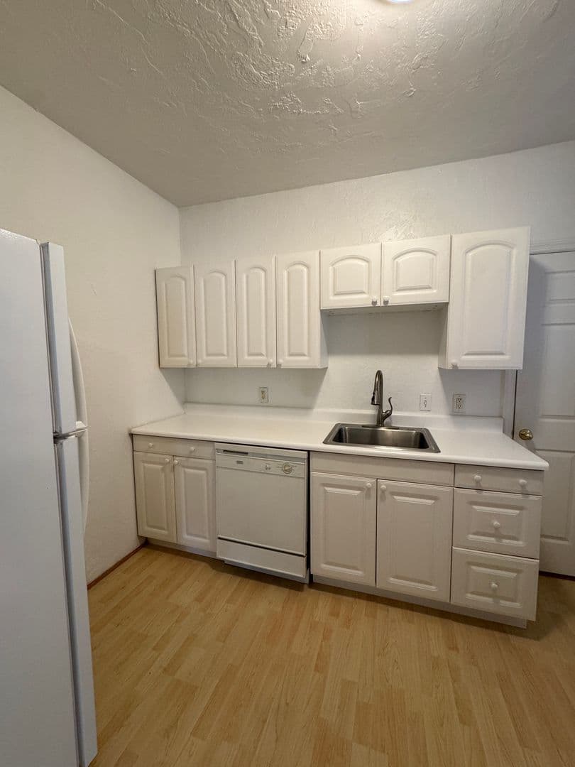 Pittsburgh Apartment: 3609 Dawson St