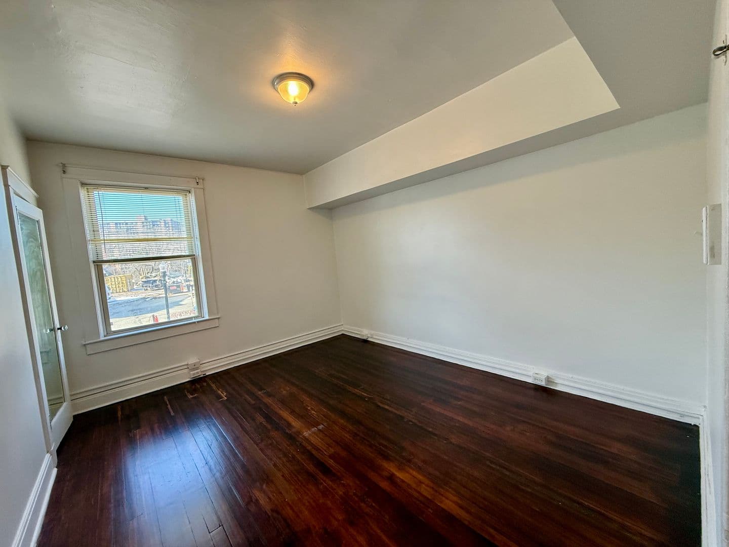 Pittsburgh Apartment: 5752 Ellsworth Ave