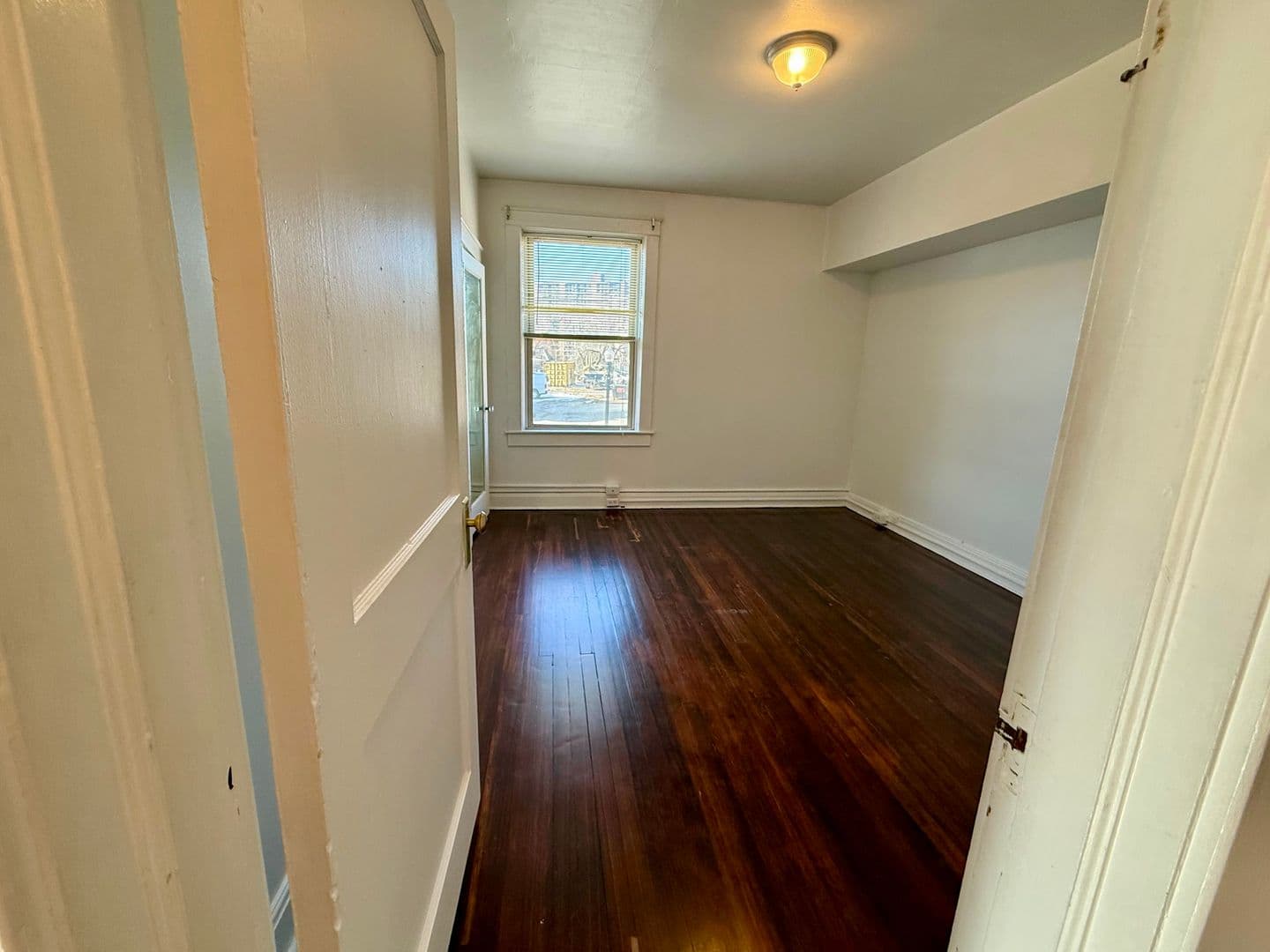 Pittsburgh Apartment: 5752 Ellsworth Ave