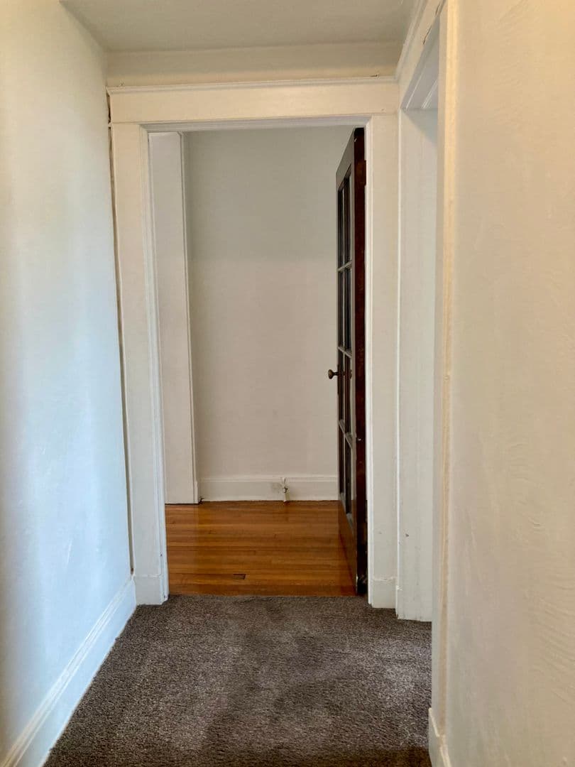 Pittsburgh Apartment: 626 Maryland Ave