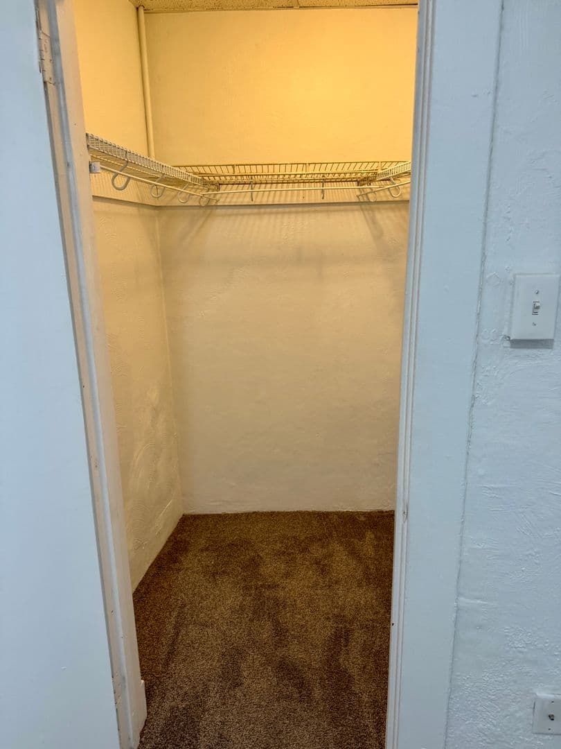 Pittsburgh Apartment: 626 Maryland Ave