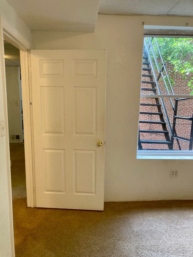 Pittsburgh Apartment: 3617 Dawson St