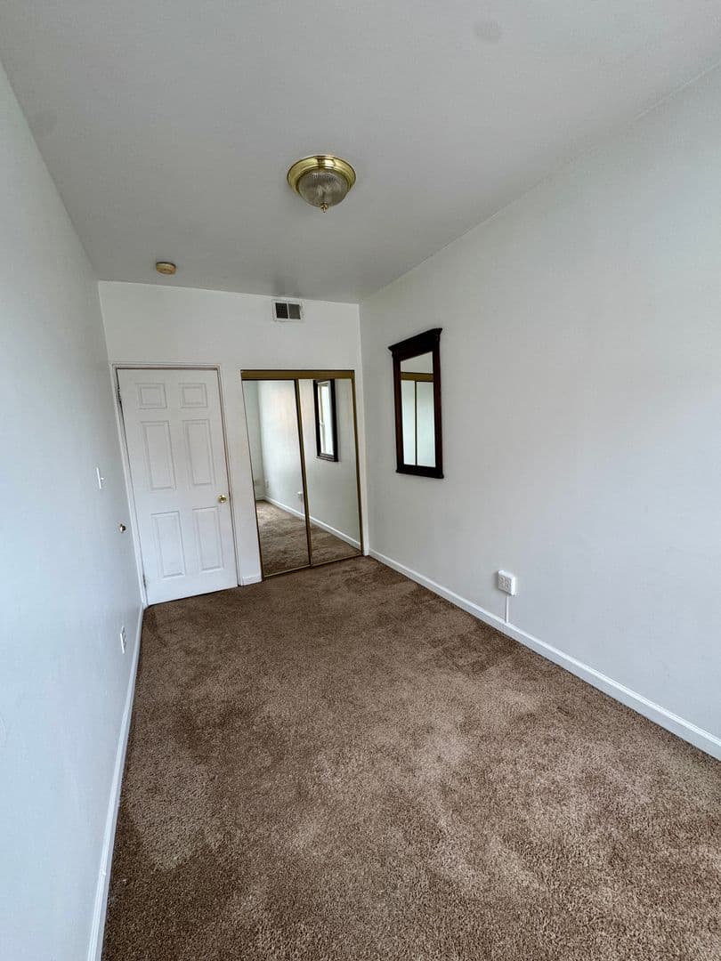 Pittsburgh Apartment: 3401 Forbes Ave