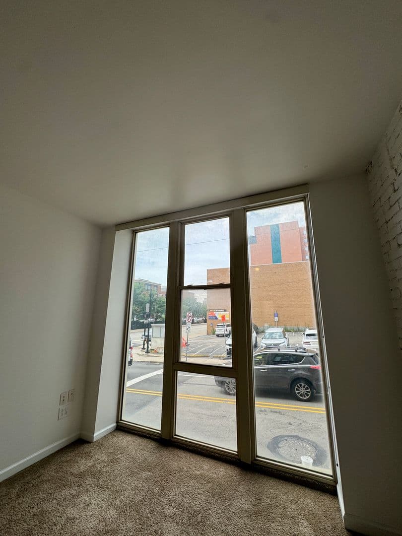 Pittsburgh Apartment: 3401 Forbes Ave