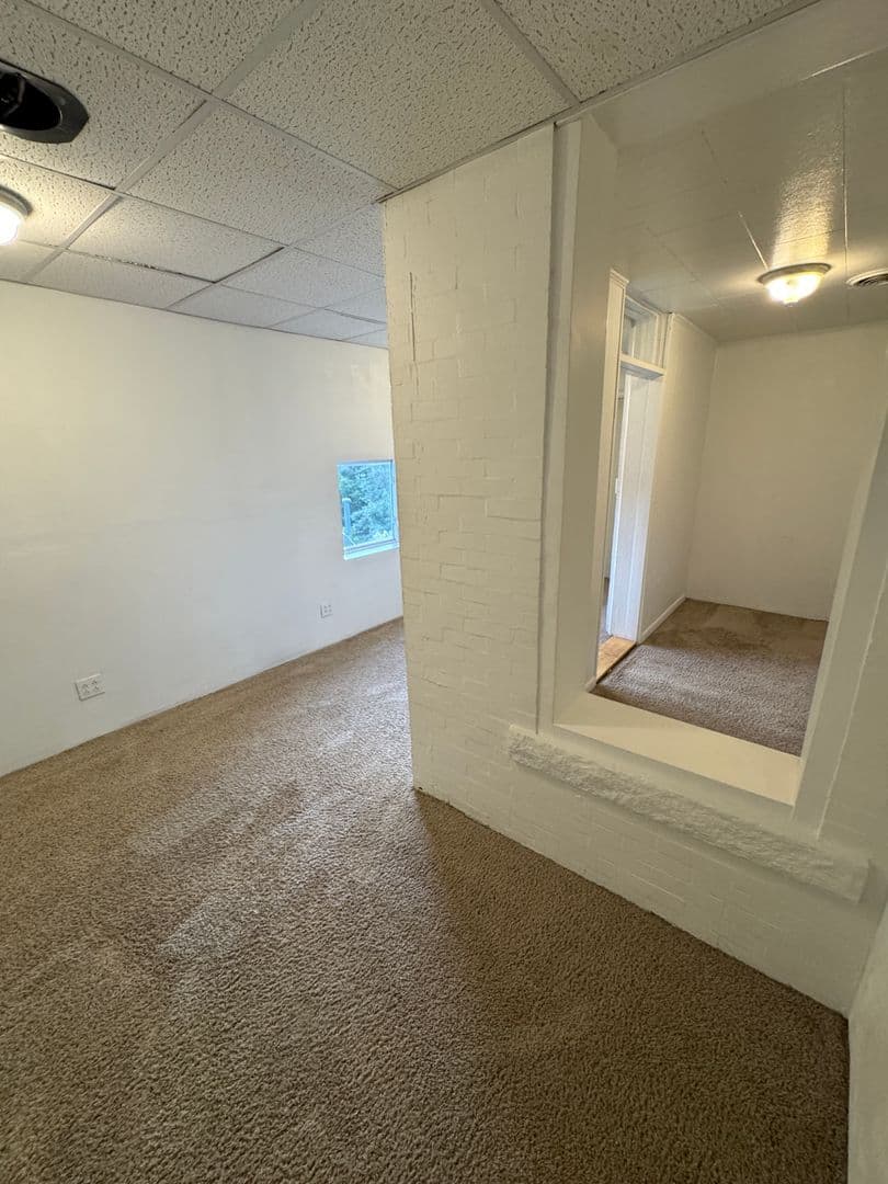 Pittsburgh Apartment: 514 Ivy St
