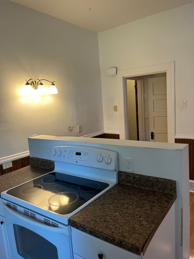 Pittsburgh Apartment: 435 S. Graham St