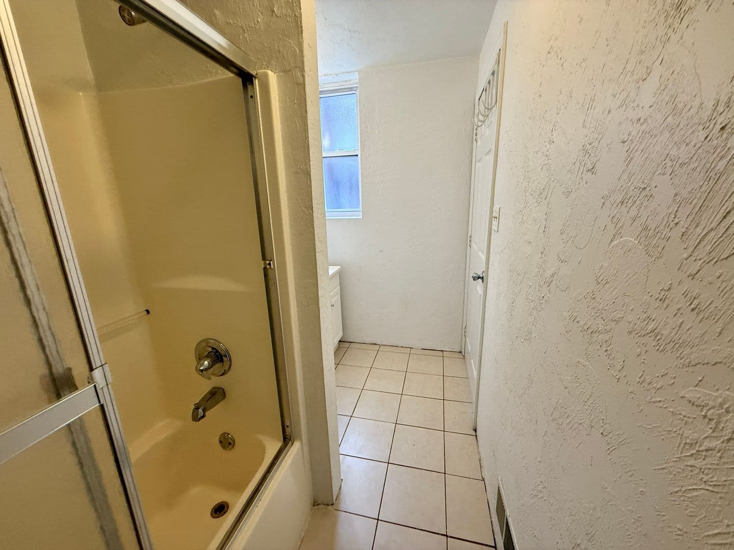 Pittsburgh Apartment: 3615 Dawson St