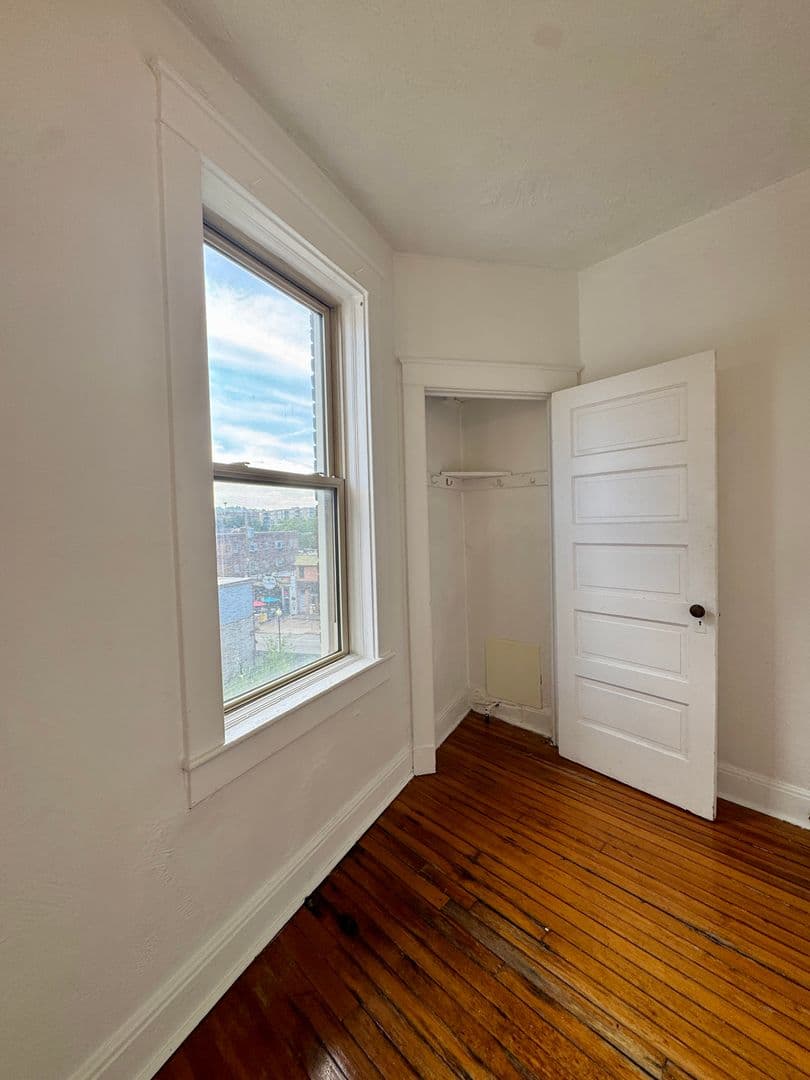 Pittsburgh Apartment: 626 Maryland Ave