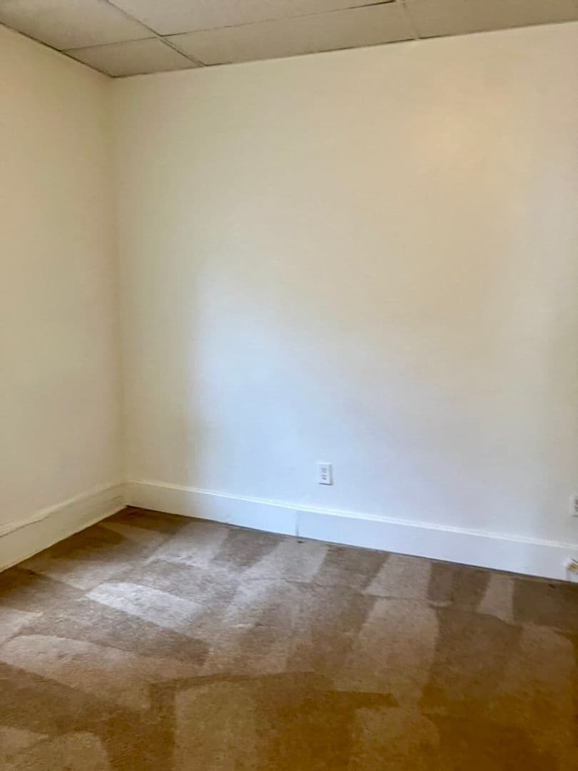 Pittsburgh Apartment: 218 North Craig St