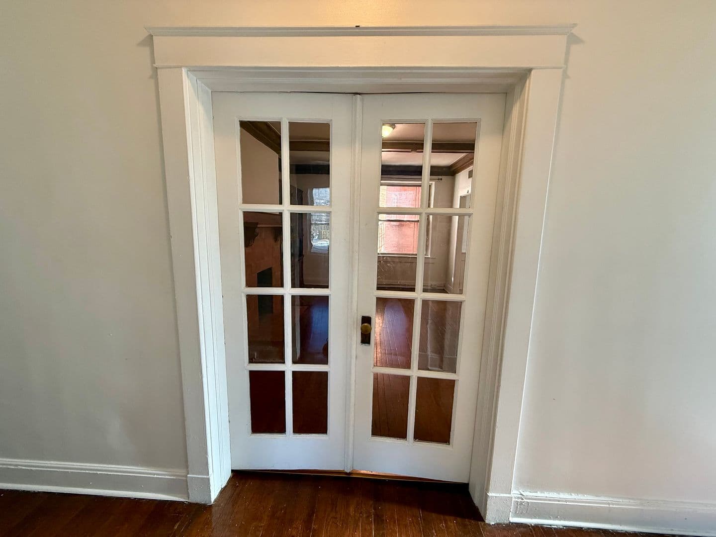Pittsburgh Apartment: 5752 Ellsworth Ave