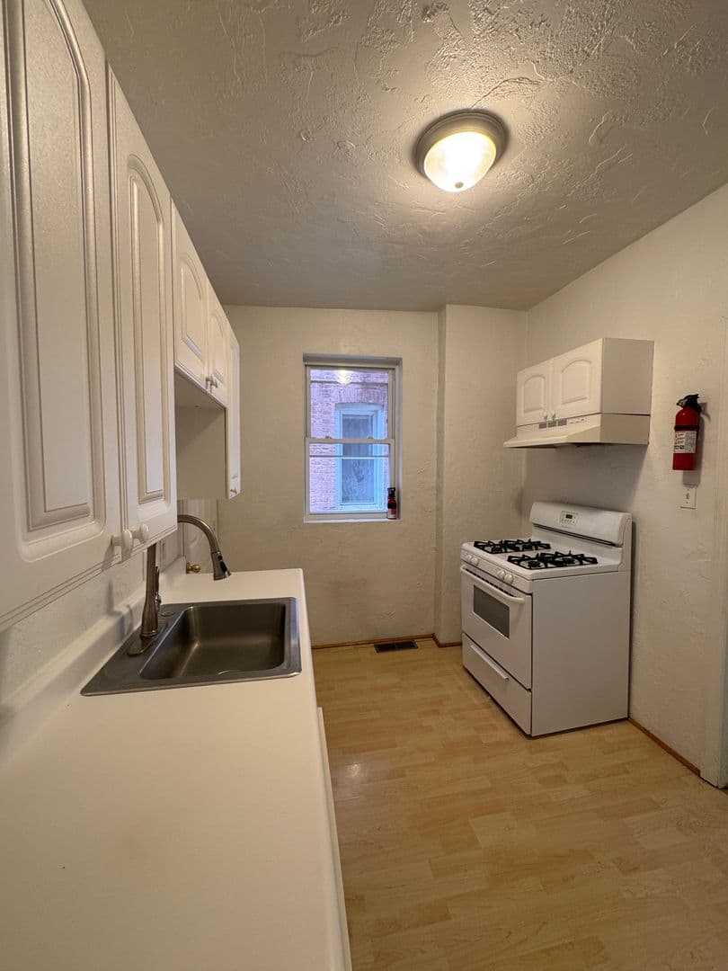 Pittsburgh Apartment: 3609 Dawson St