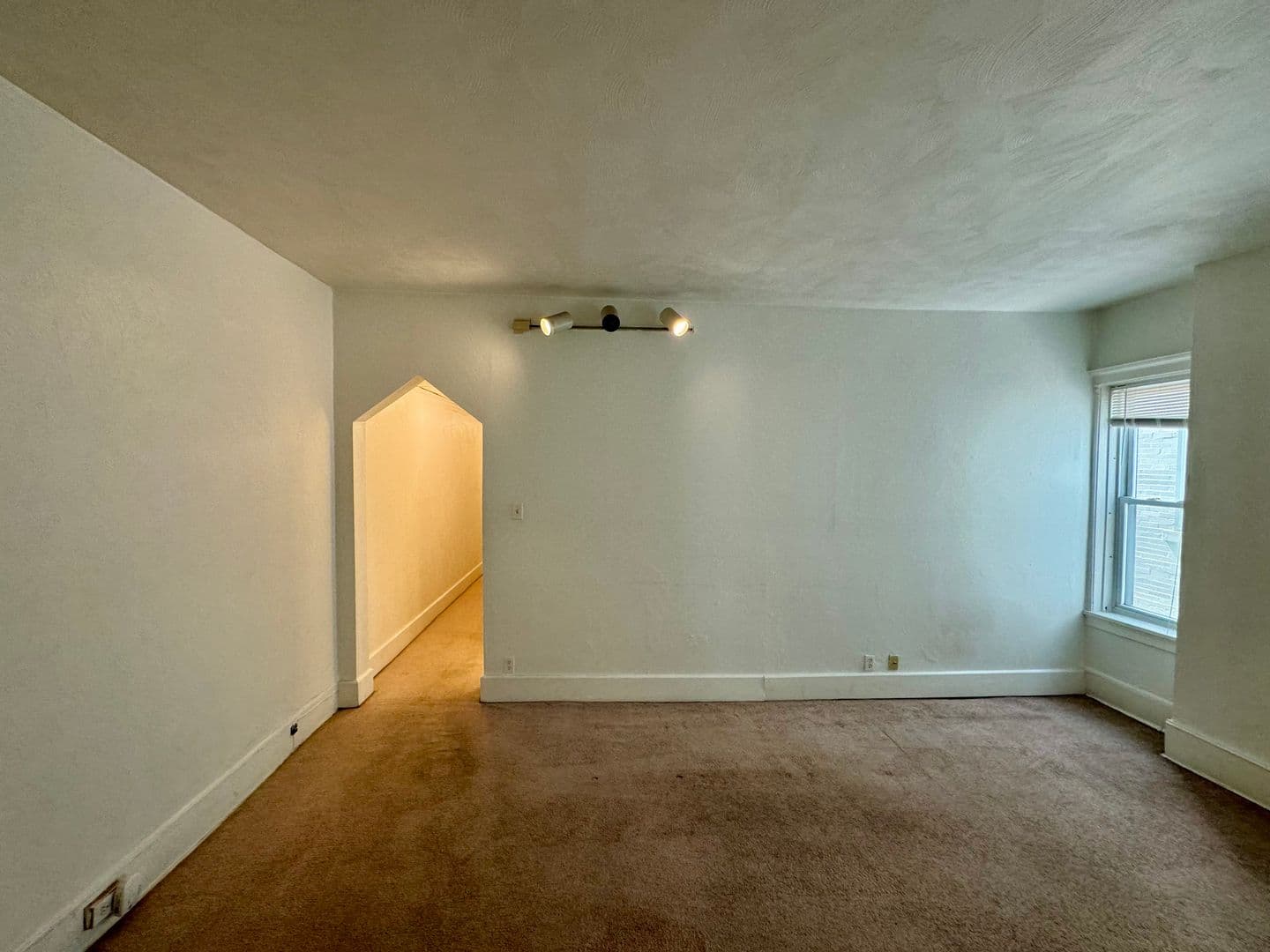 Pittsburgh Apartment: 222 N. Craig St.