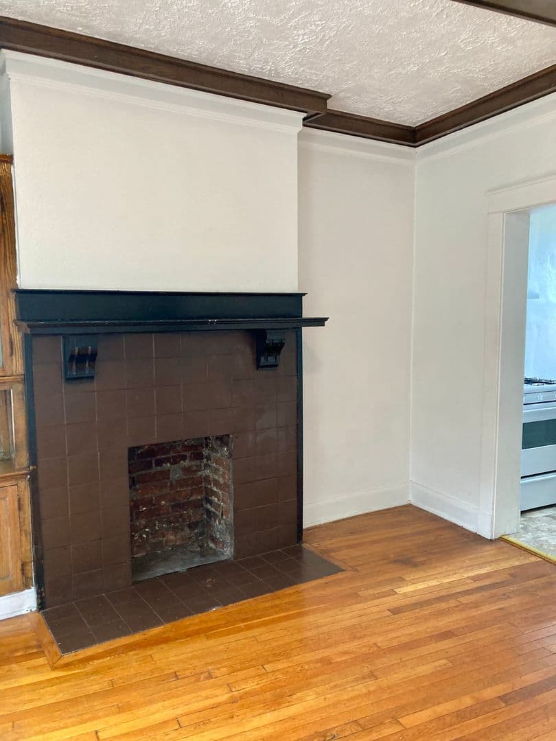 Pittsburgh Apartment: 626 Maryland Ave