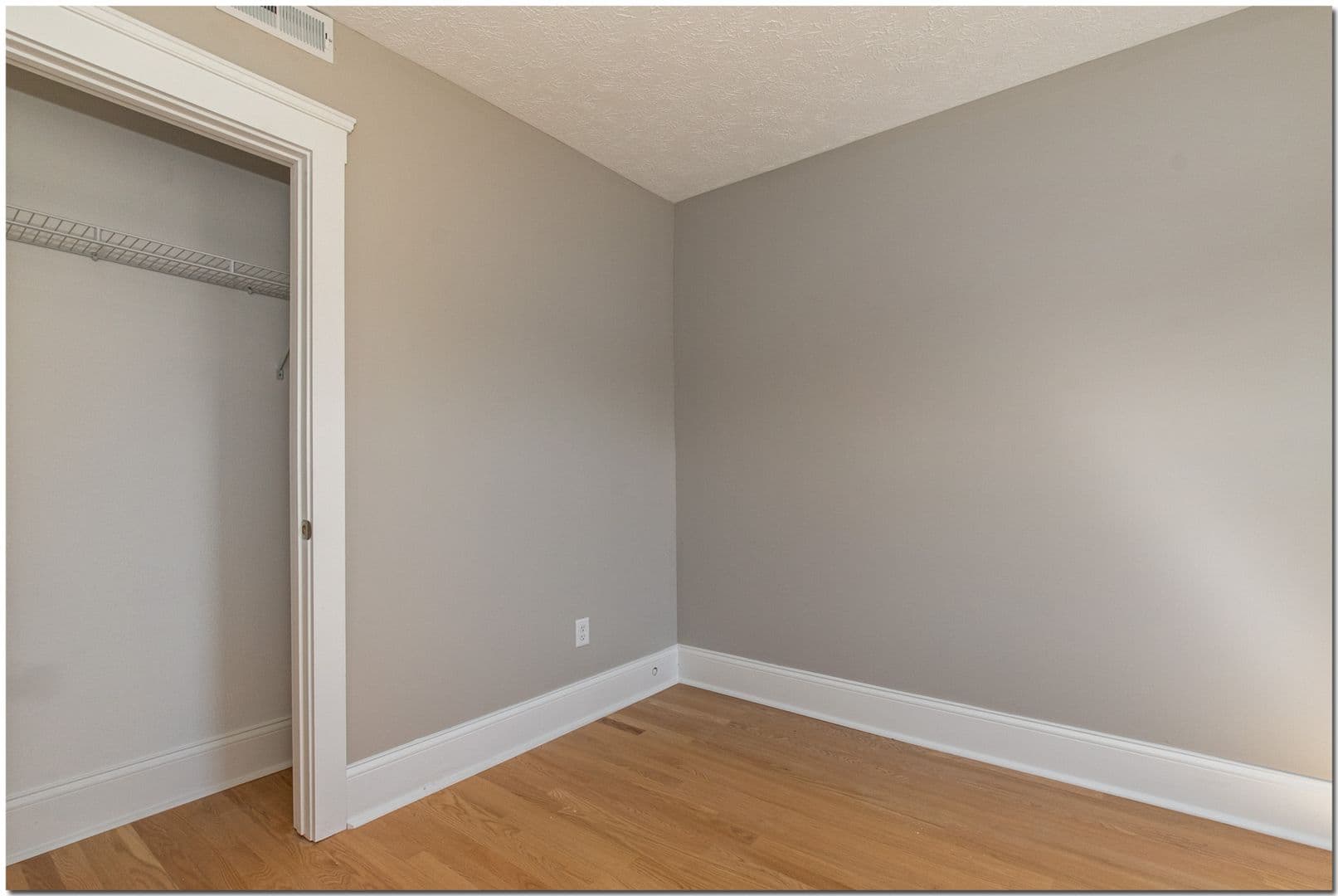 Cleveland Apartment: 1406 W 75 St