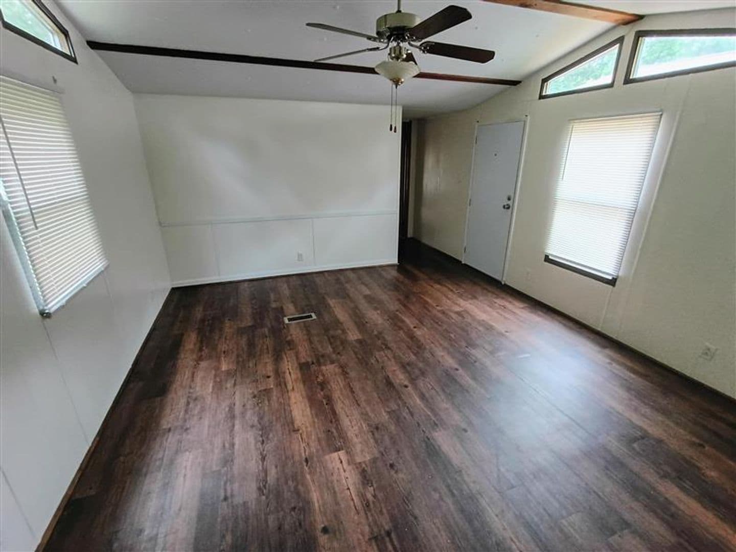Opelika Apartment: 8355 Lee Road 390