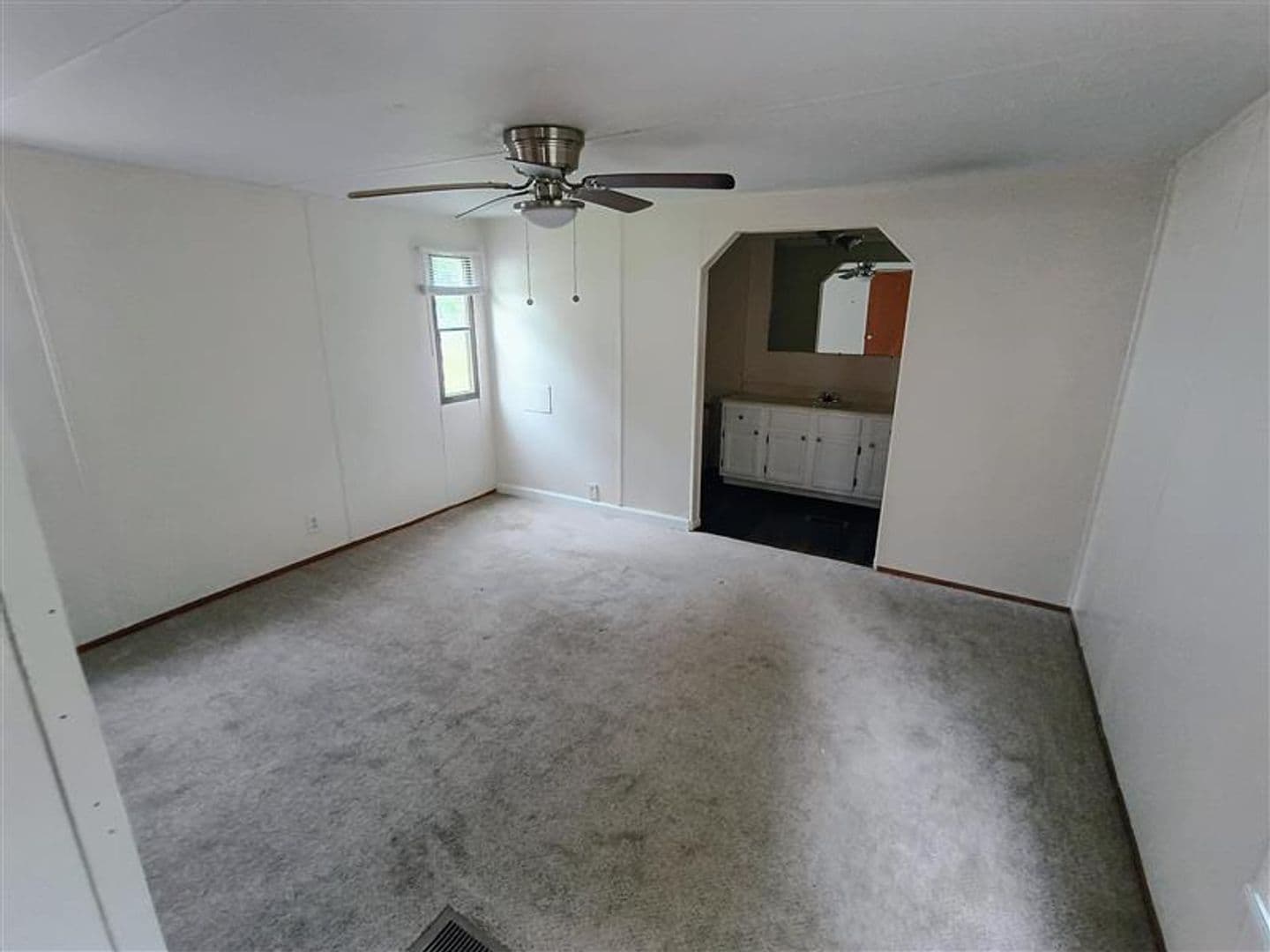 Opelika Apartment: 8355 Lee Road 390