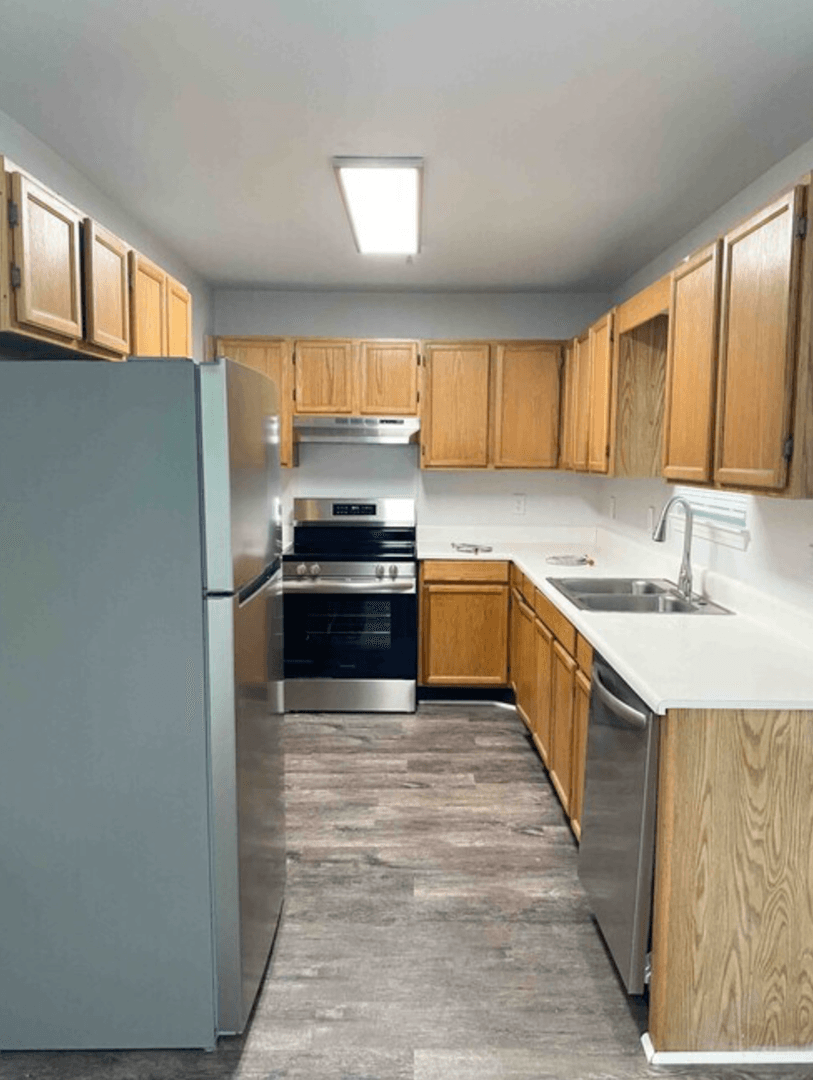 Fitzgerald Apartment: 160 Wilson Ave