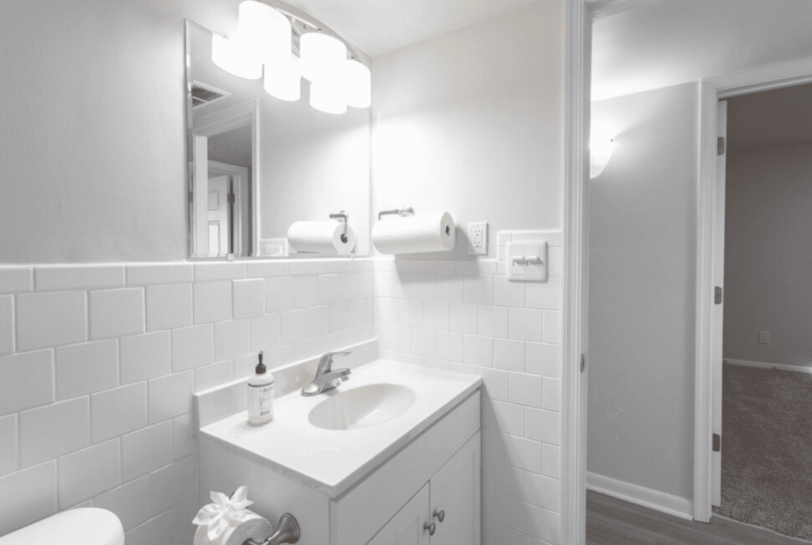 Newport News Apartment: 372 Beechmont Drive