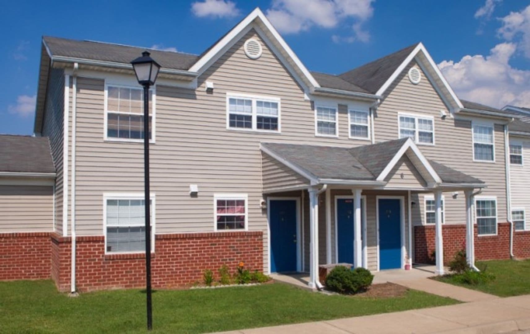 Woodstock Apartment: 254 Lora Dr