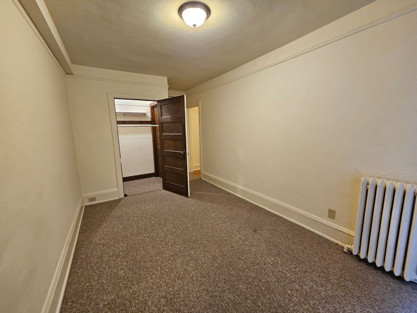 Milwaukee Apartment: 709 E. Juneau Ave.