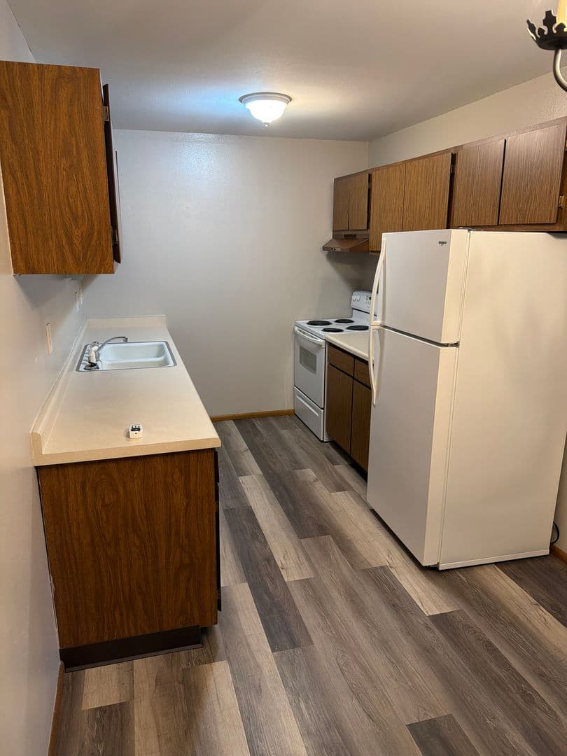 Greenfield Apartment: 4052,4054, 4058,4060,4066,4070,4072,4076,4078,4082,4084,4088,4090,4094,4096,4100,4102,4106,4108,4112,4114,4118,4120, 4124, 4126, 4130, 4132 South 43rd Street