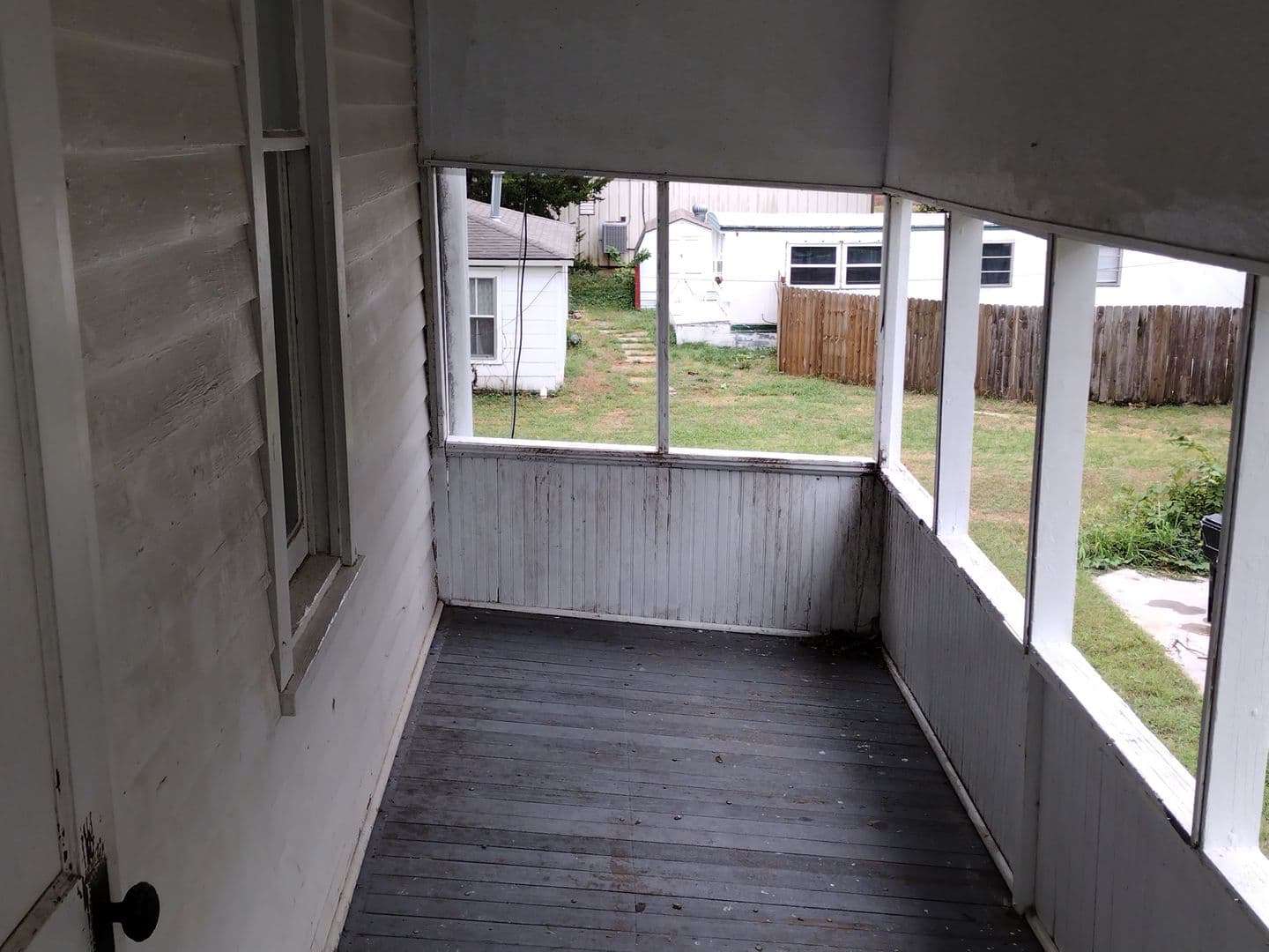 Rossville House: 329.5