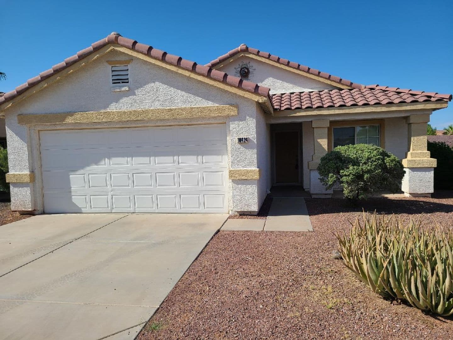 Glendale House: 10424 W. Medlock Dr.